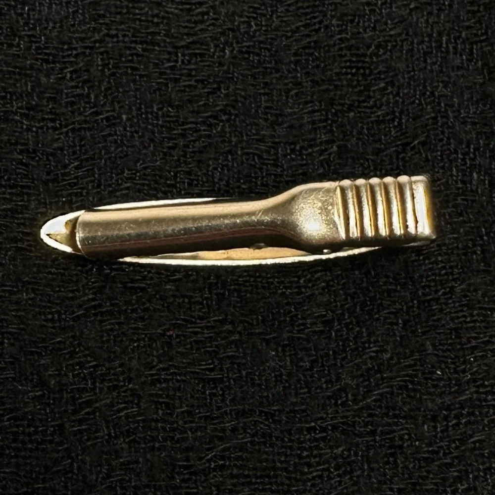 Vintage Gold Tone Tie Bar Bullet Shape Rhinestone Ribbed Ends